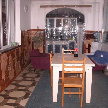 Guest House Oasis - Tvishi Экстерьер фото