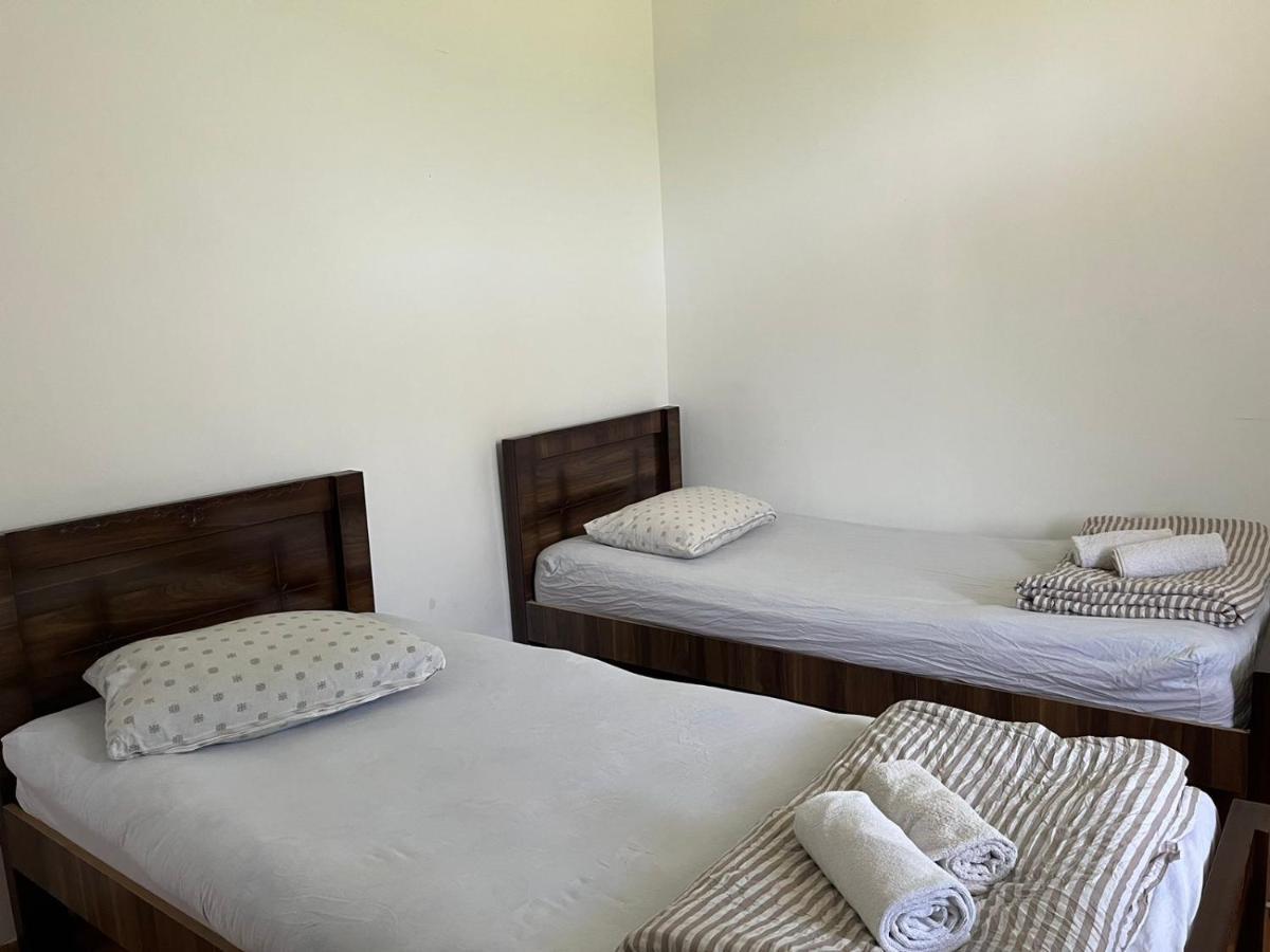 Guest House Oasis - Tvishi Экстерьер фото