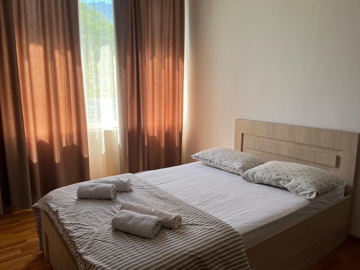 Guest House Oasis - Tvishi Экстерьер фото