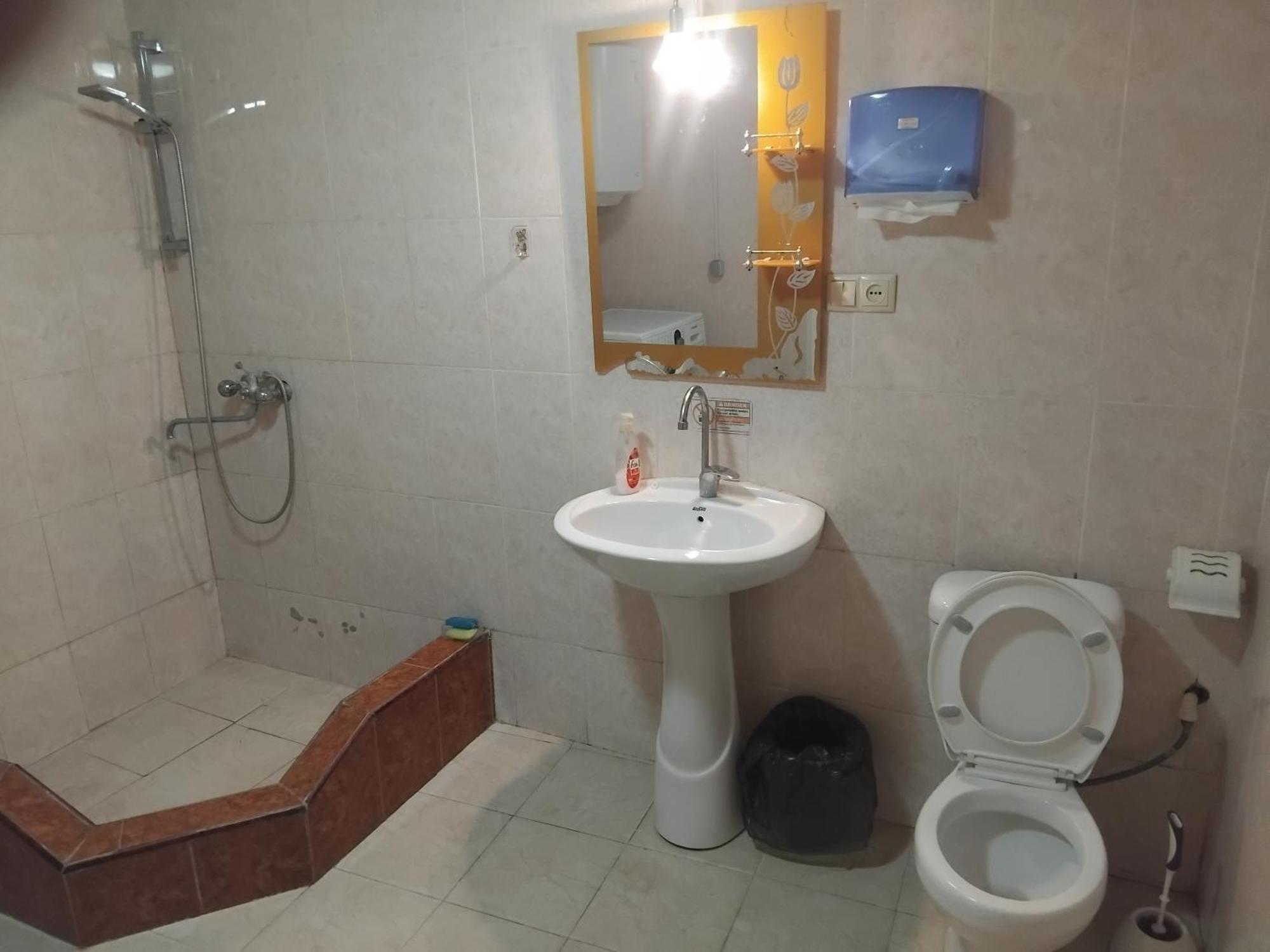 Guest House Oasis - Tvishi Экстерьер фото